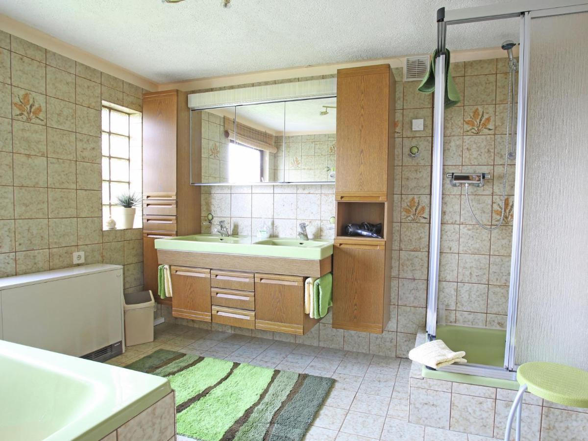 Apartment With Terrace And Pool In The Garden Pracht 外观 照片