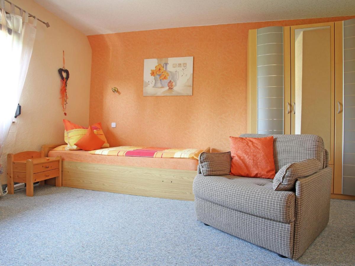Apartment With Terrace And Pool In The Garden Pracht 外观 照片